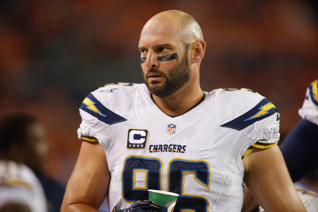 Former Ravens linebacker Jarret Johnson announces retirement