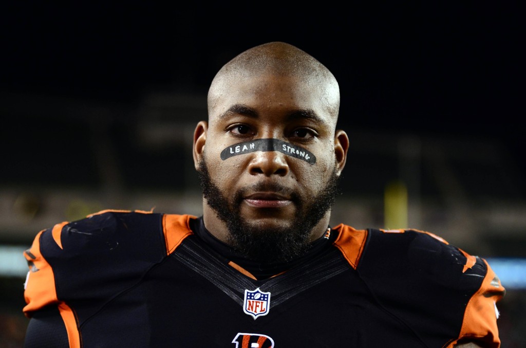 Devon Still announces retirement from football