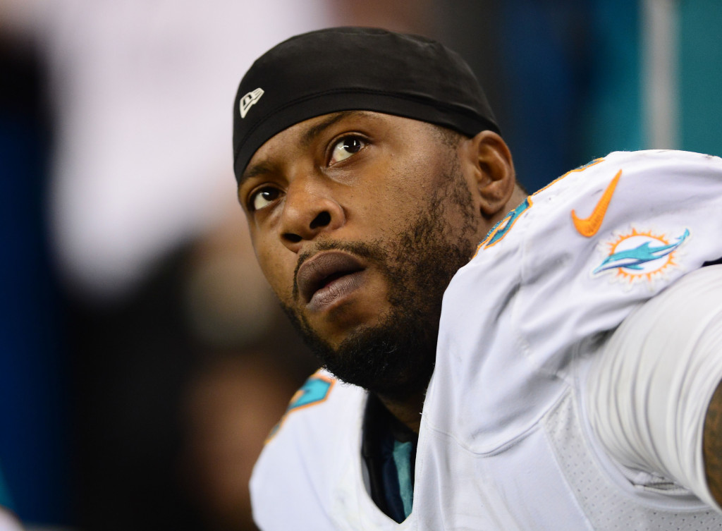 Dolphins Release Randy Starks