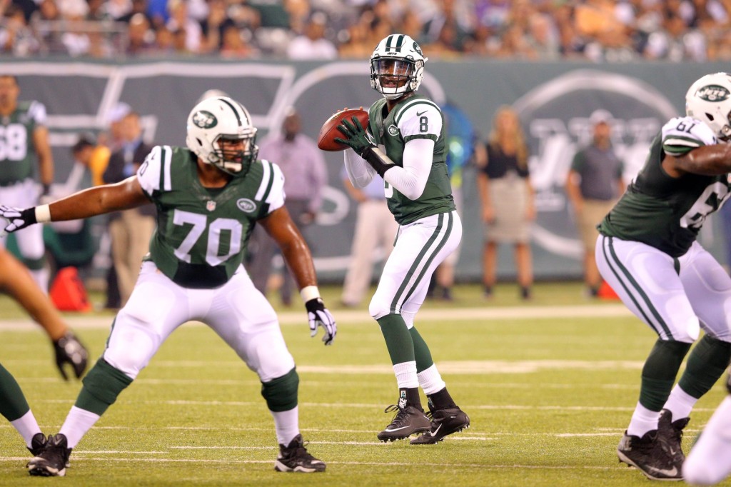 colts-re-sign-josh-johnson