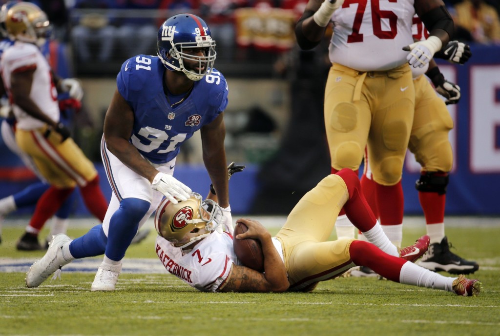 Robert Ayers Signs With Buccaneers