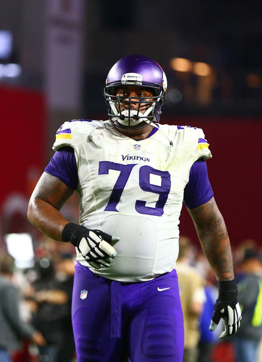 Vikings G Mike Harris Takes Pay Cut