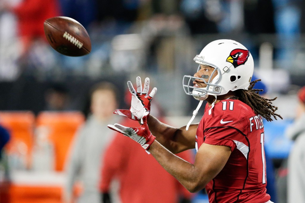 Larry Fitzgerald unlikely to retire after 2016, signs one-year
