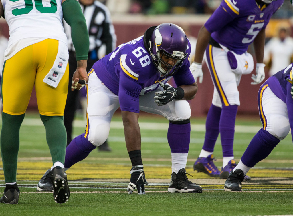 Chicago Bears sign former Minnesota Vikings OL TJ Clemmings