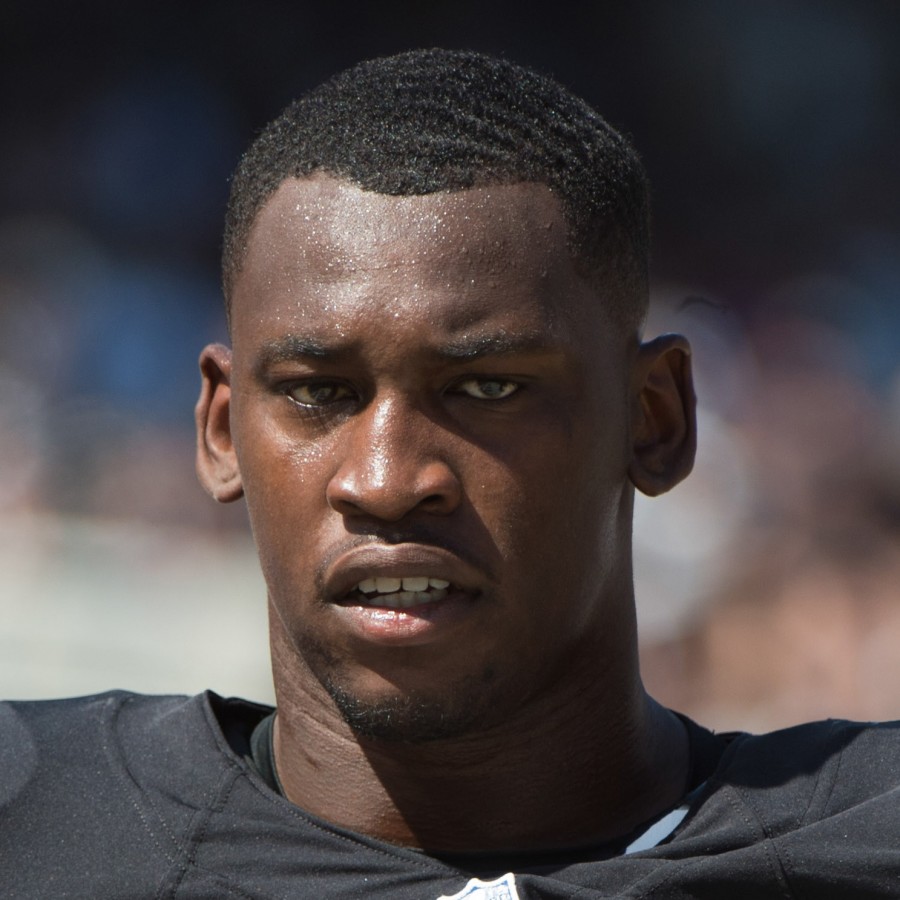 Seahawks Host Aldon Smith