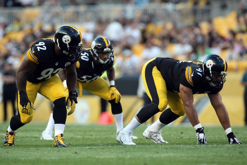 Pittsburgh Steelers defensive end Cameron Heyward (97) wears a tee shirt to  show his support for injured Pittsburgh Steelers inside linebacker Ryan  Shazier during warm ups before the start of the game