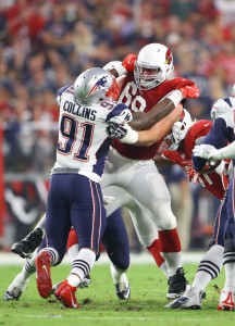 Sep 11, 2016; Glendale, AZ, USA; Arizona Cardinals guard Evan Mathis (69) against New England Patriots linebacker Jamie Collins (91) at University of Phoenix Stadium. The Patriots defeated the Cardinals 23-21. Mandatory Credit: Mark J. Rebilas-USA TODAY Sports