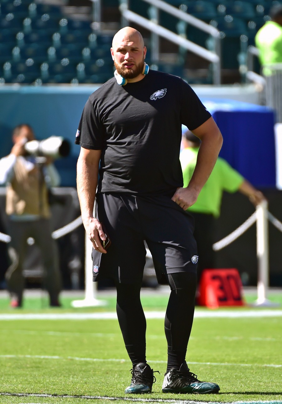 Eagles' Lane Johnson Suffers Injury