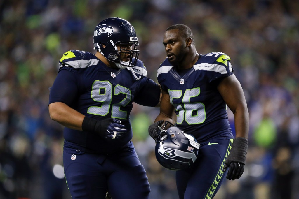 Buccaneers Claim Sealver Siliga