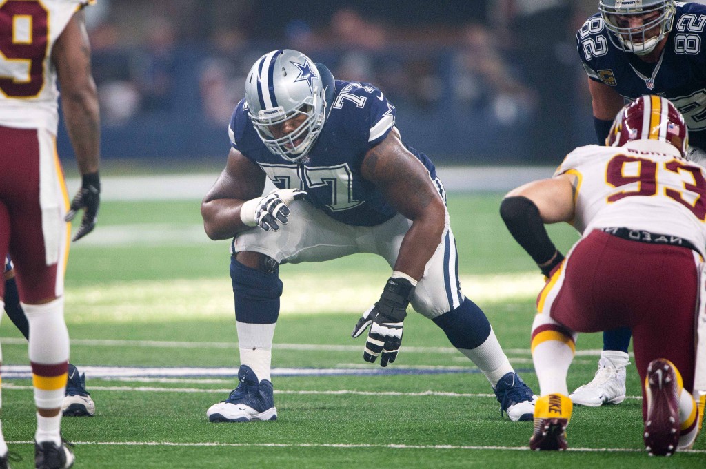 Tyron Smith injury update: Cowboys LT suffers avulsion fracture of