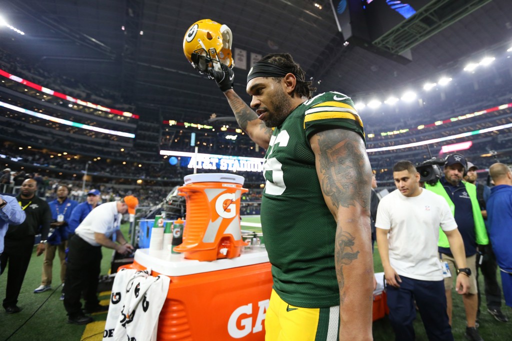 Packers' McCarthy: Julius Peppers is 'ageless'