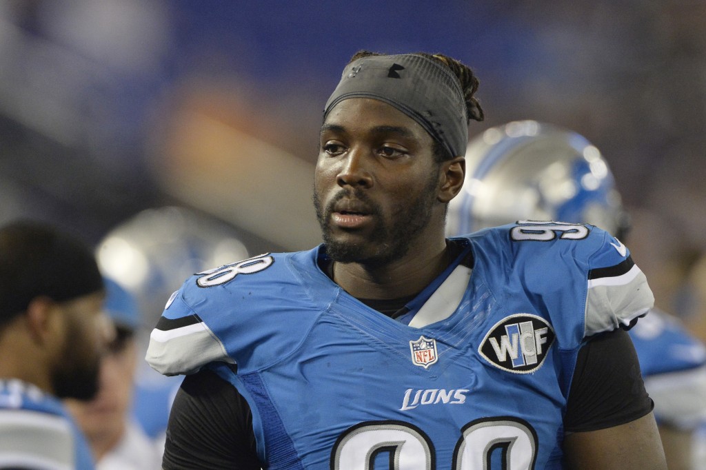 Giants Meet With DE Devin Taylor