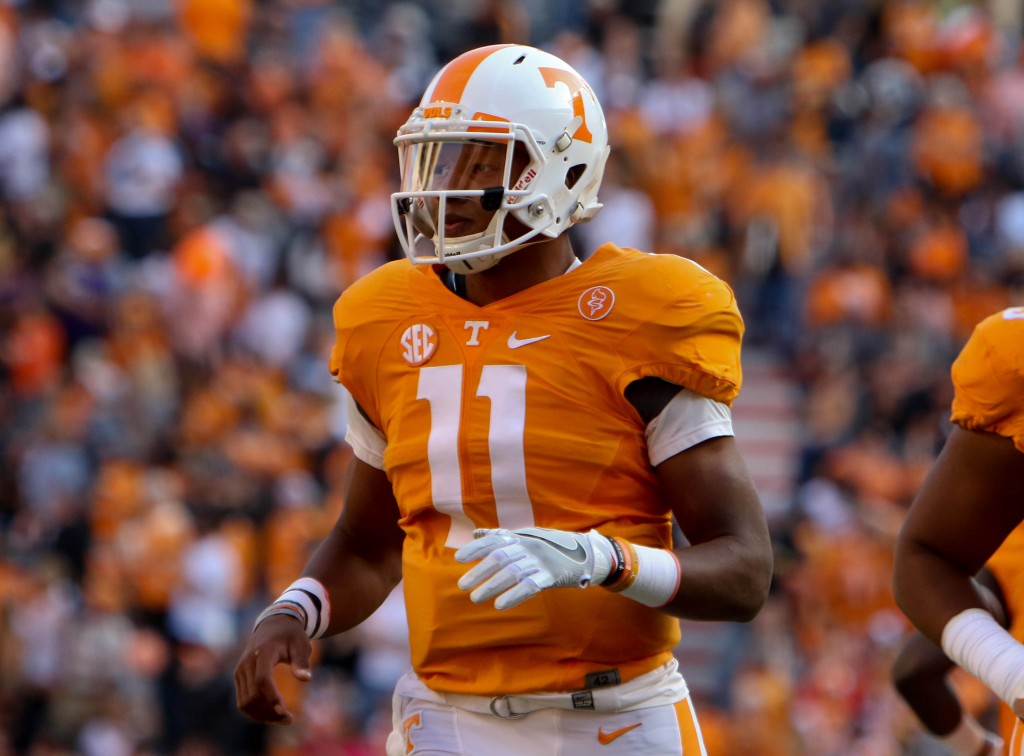 Steelers Sign Joshua Dobbs