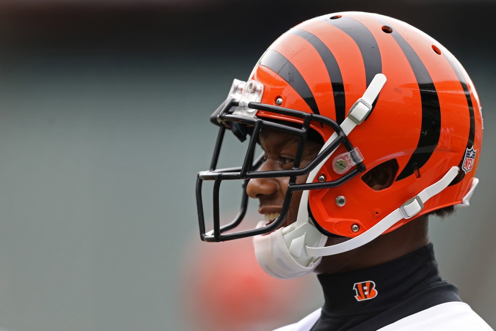 New Helmet (and visor) Alert: Joe Mixon : r/bengals