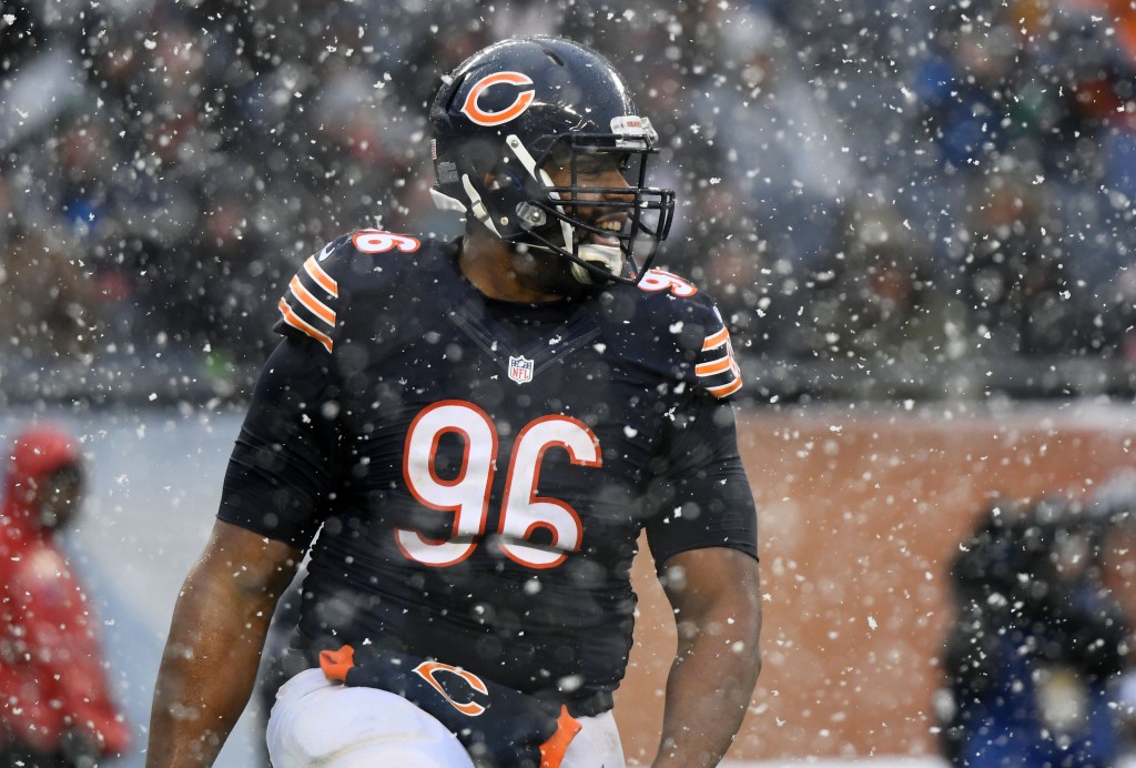 Tampa Bay Buccaneers sign DT Akiem Hicks to one-year deal - ESPN