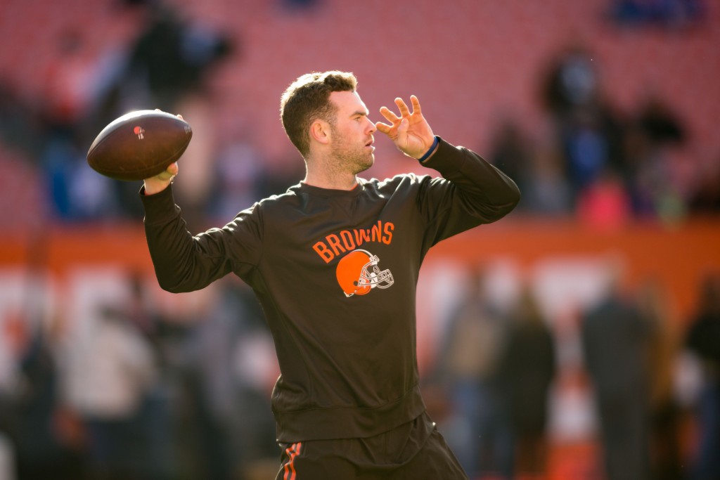 Cleveland Browns: Signing Kevin Hogan is a low-risk move