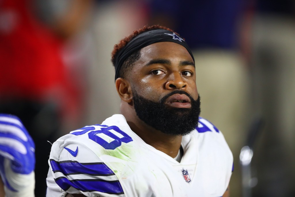 Seahawks defensive end Damontre Moore suspended six games for