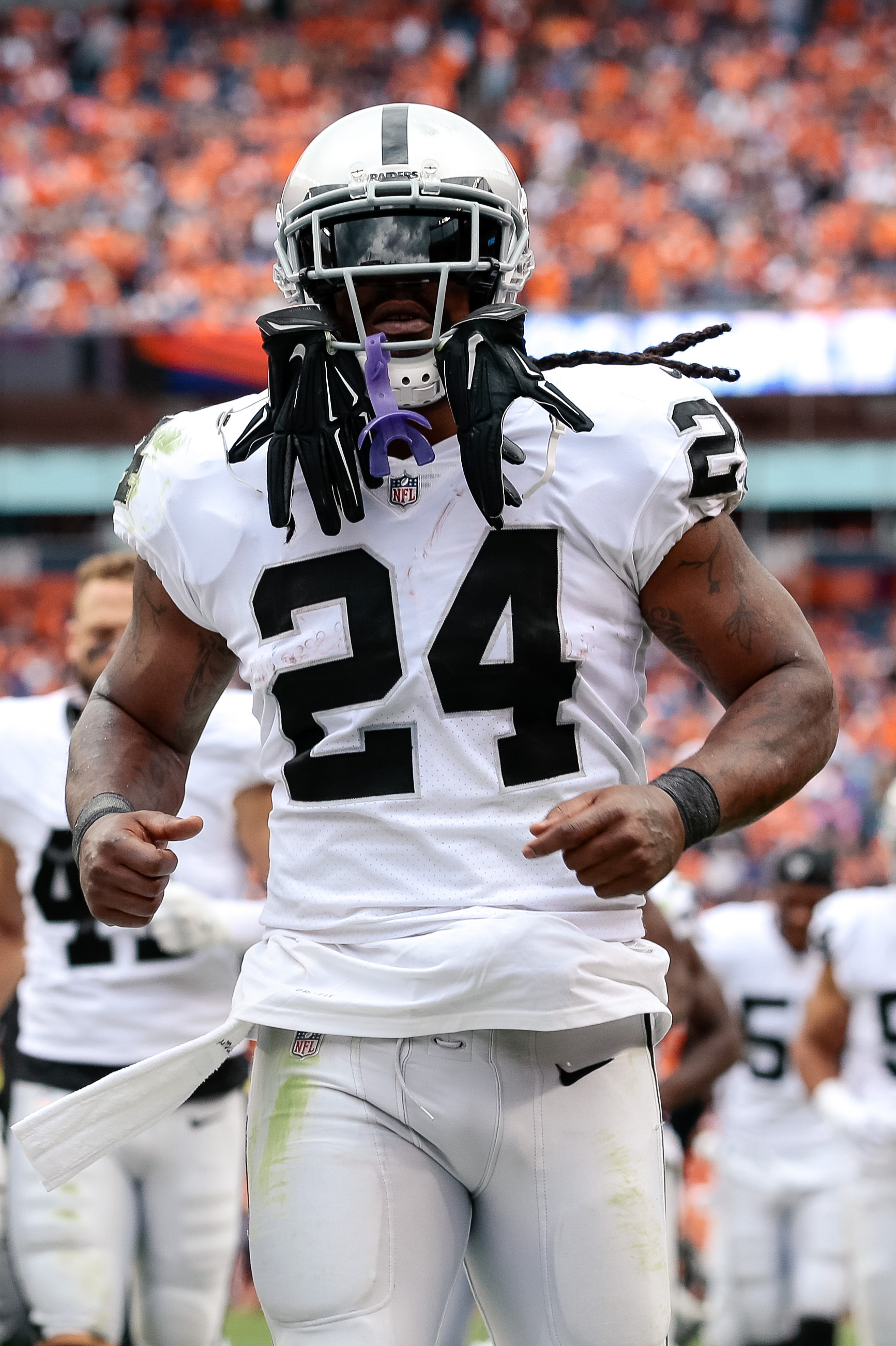 Marshawn Lynch, Bucs Discussed Deal