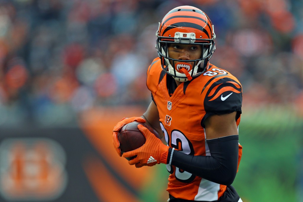 Bengals' Tyler Boyd dislocates finger; injured Tee Higgins plays 1