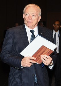 Jerry Jones (vertical)