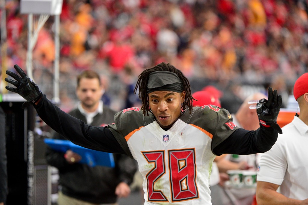 Bucs CB Vernon Hargreaves puts forth second-straight solid effort, PFF  News & Analysis