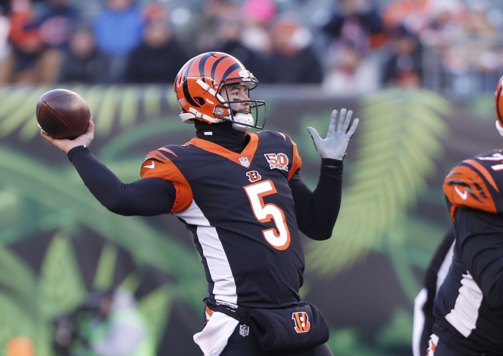 Bengals sign St. Louis' XFL QB AJ McCarron amid Joe Burrow injury