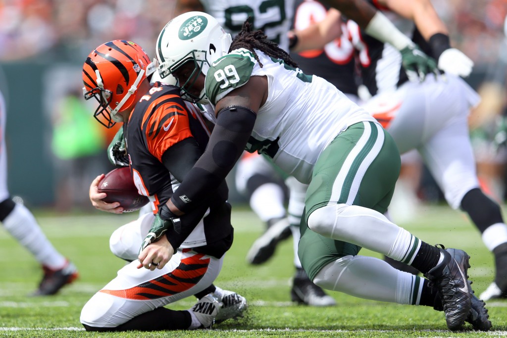 NY Jets trade DT Steve McLendon to Buccaneers after 0-6 start