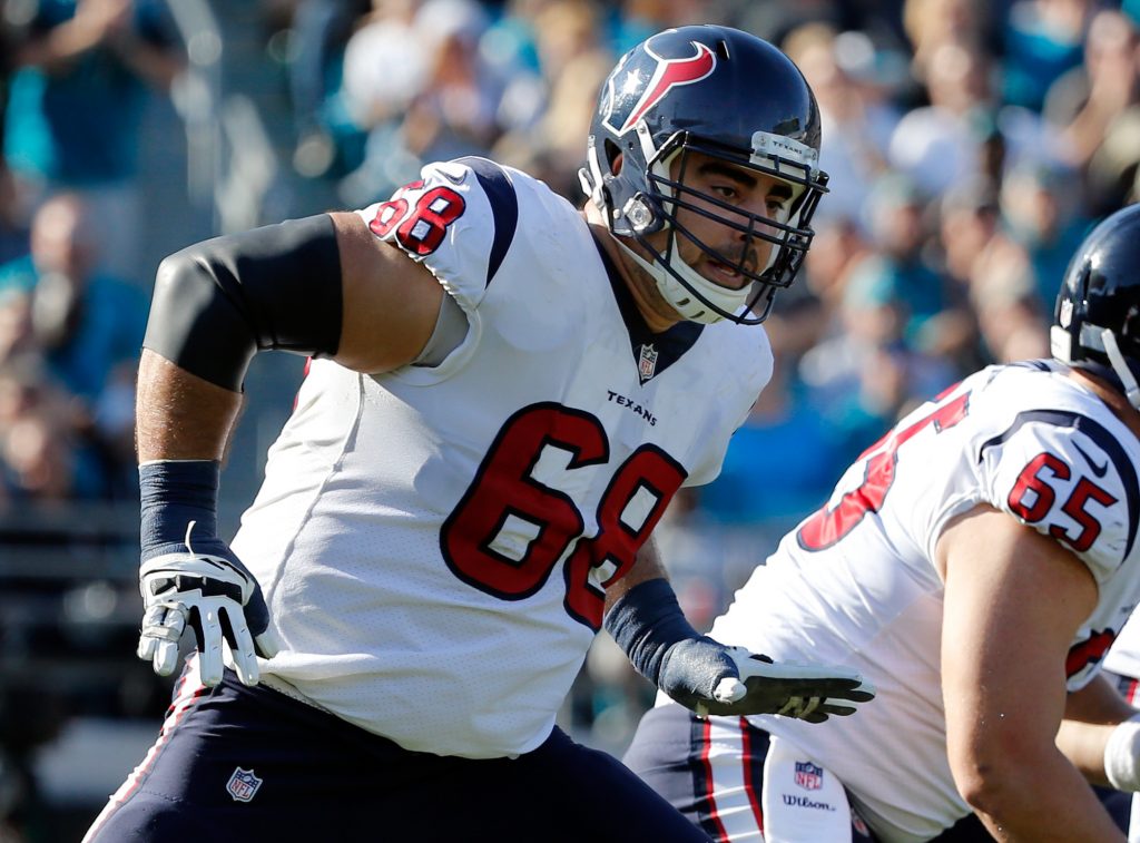 Raiders Sign OT Breno Giacomini