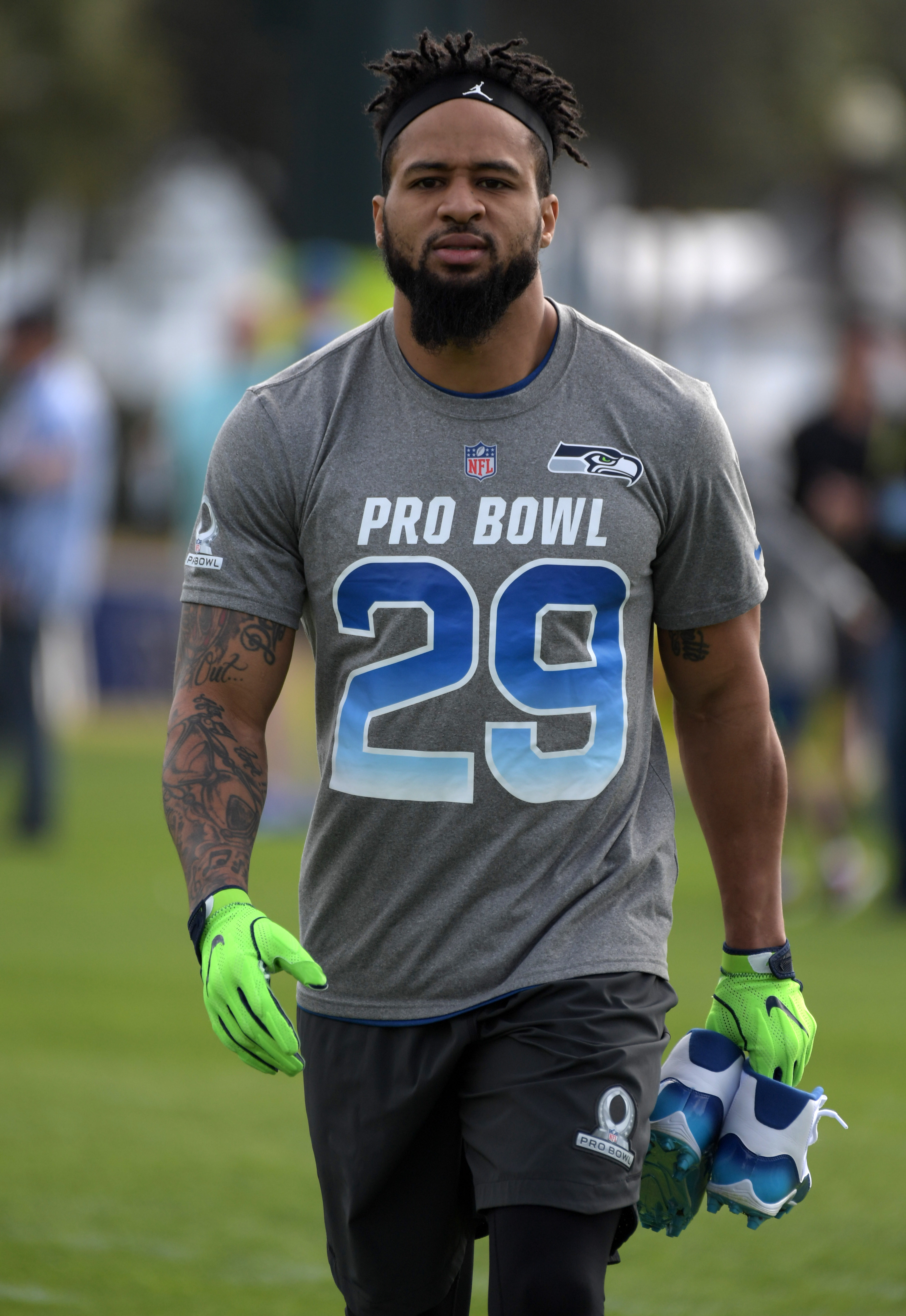 Cowboys Interested In Earl Thomas