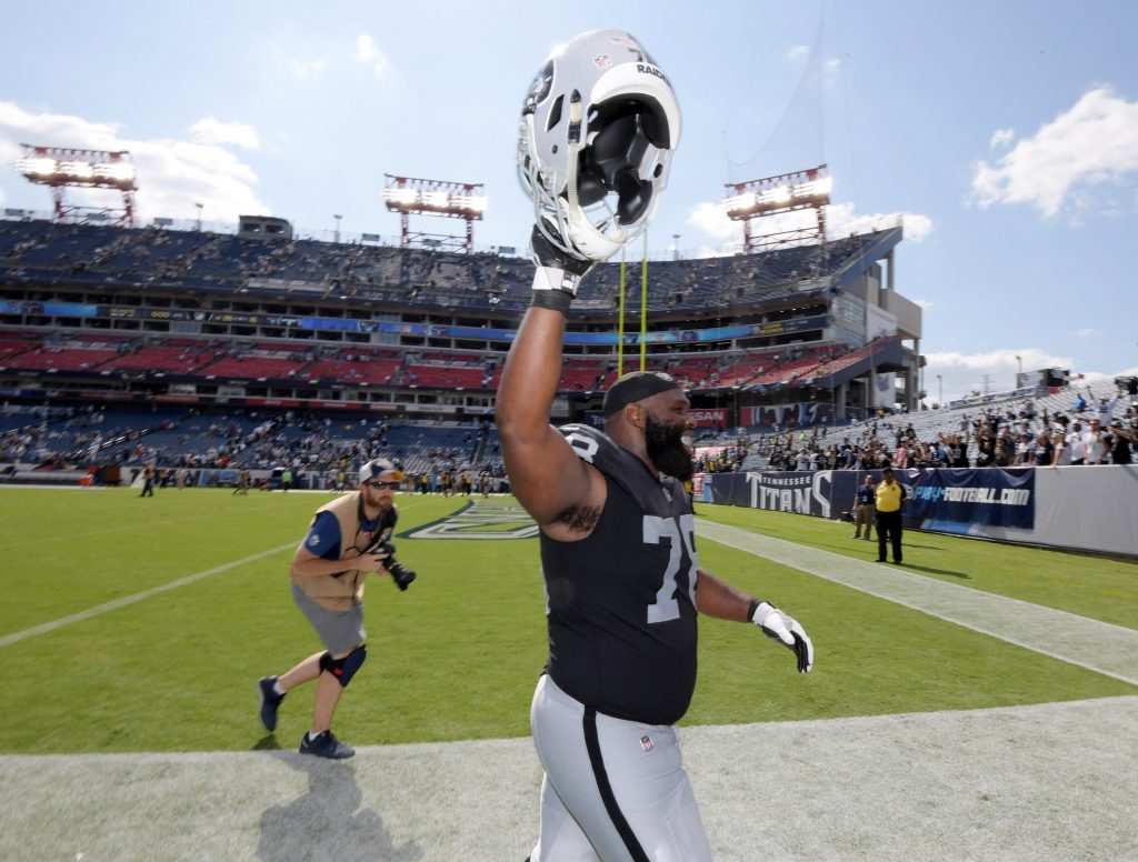 Raiders defensive tackle Justin Ellis returns to practice