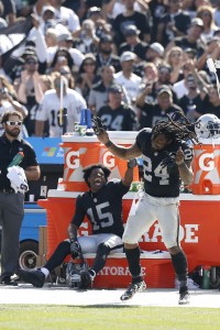 Marshawn Lynch/Michael Crabtree (vertical)