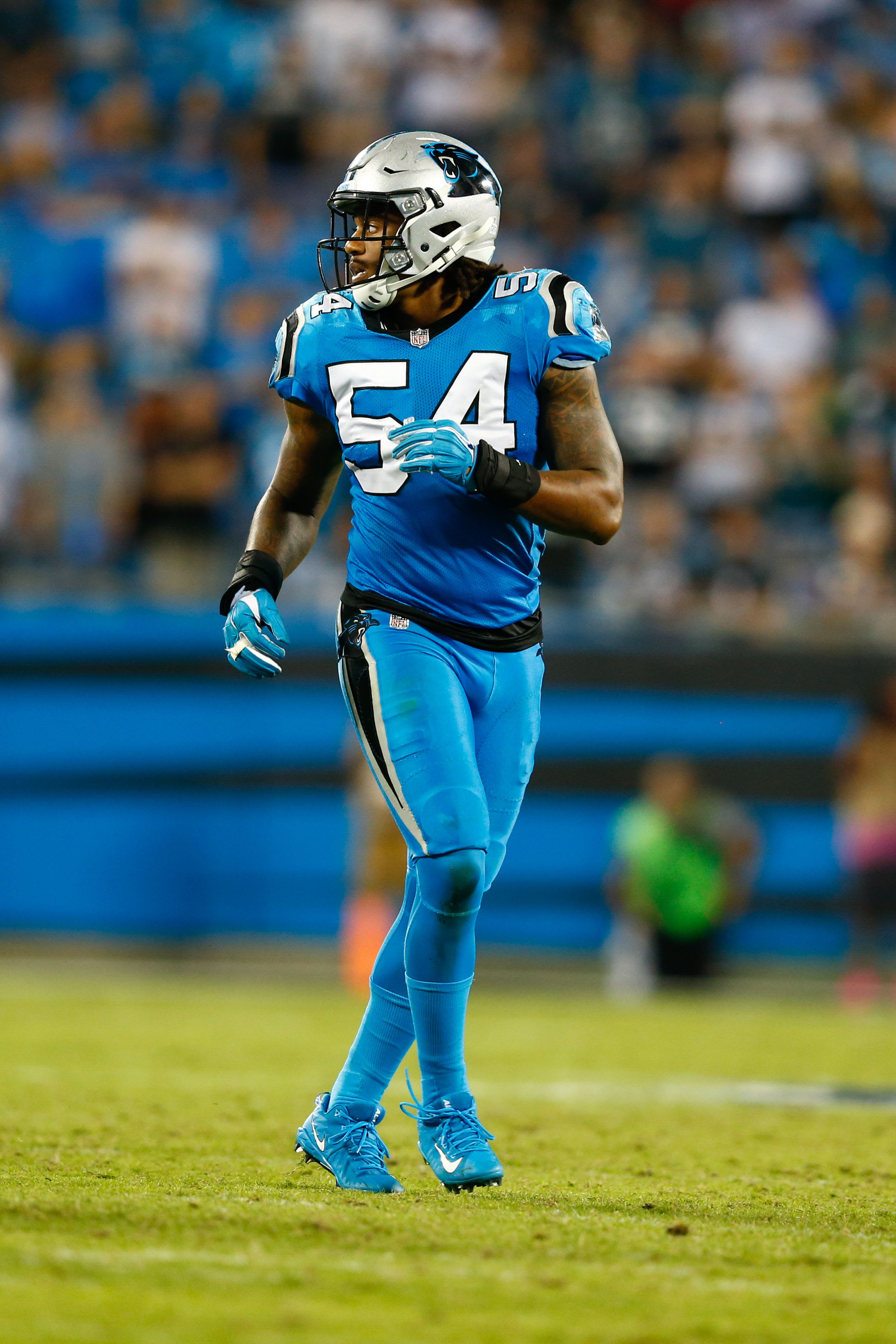 Panthers linebacker Shaq Thompson expected to miss remainder of season with  broken right leg – NewsNation