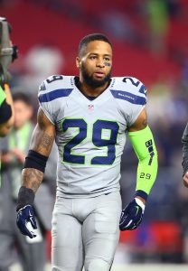 Earl-Thomas-208x300.jpg