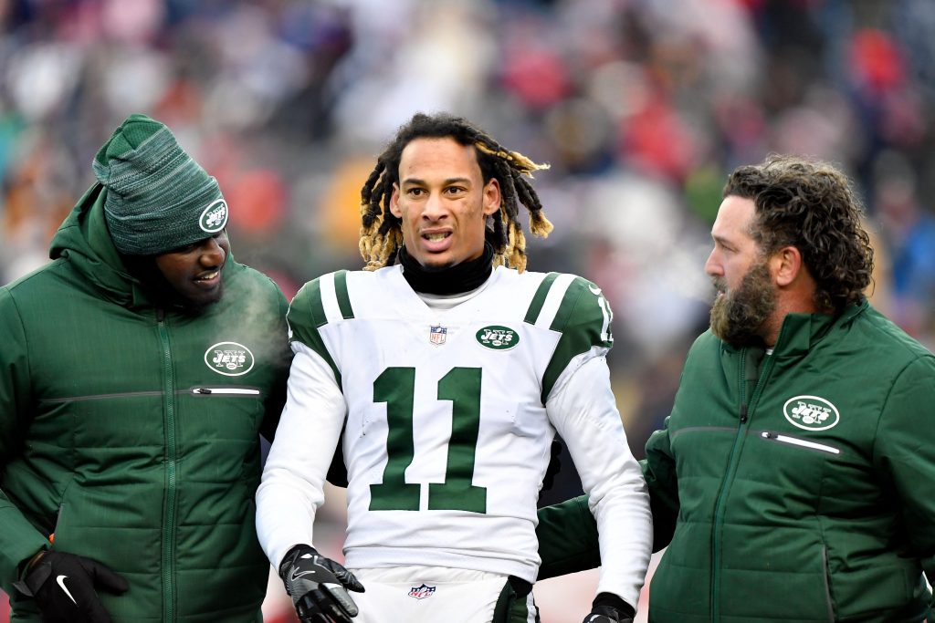 Jets WR Robby Anderson signs restricted free agent tender 