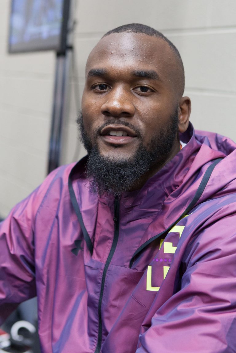 Colts Sign SecondRound LB Darius Leonard