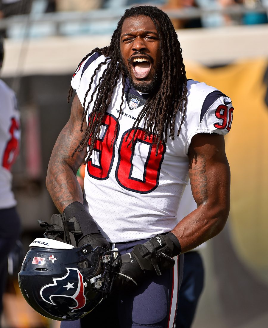 Jadeveon Clowney Likely To Be Traded In Next 2448 Hours?