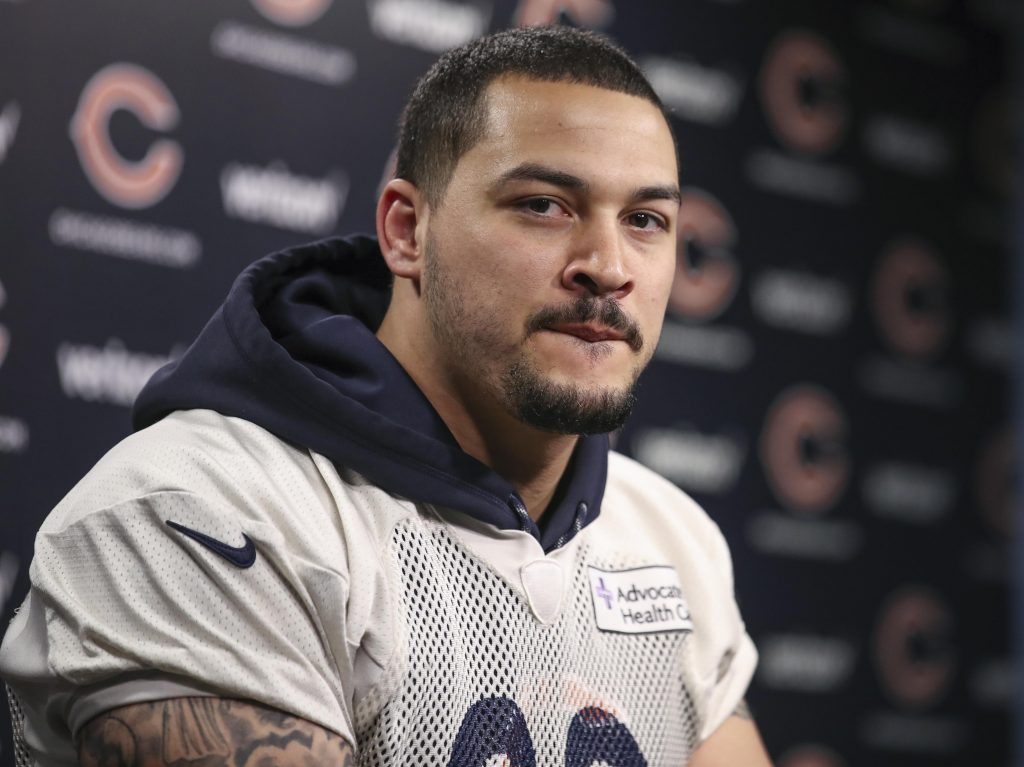 File:Bears at Redskins 2019, Aaron Lynch (48790913816).jpg