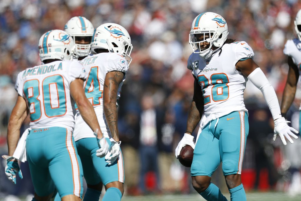 Dolphins' Bobby McCain, Daniel Kilgore Suffer Injuries