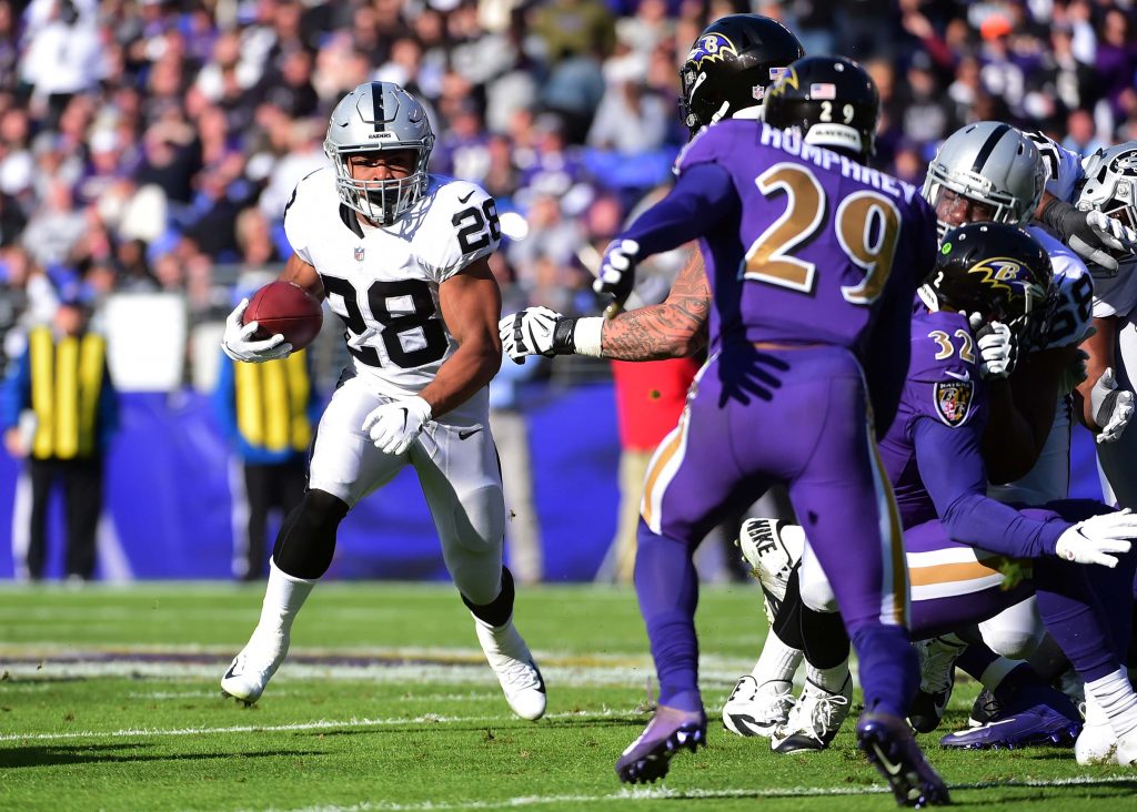 Raiders look to clear path for Doug Martin revival