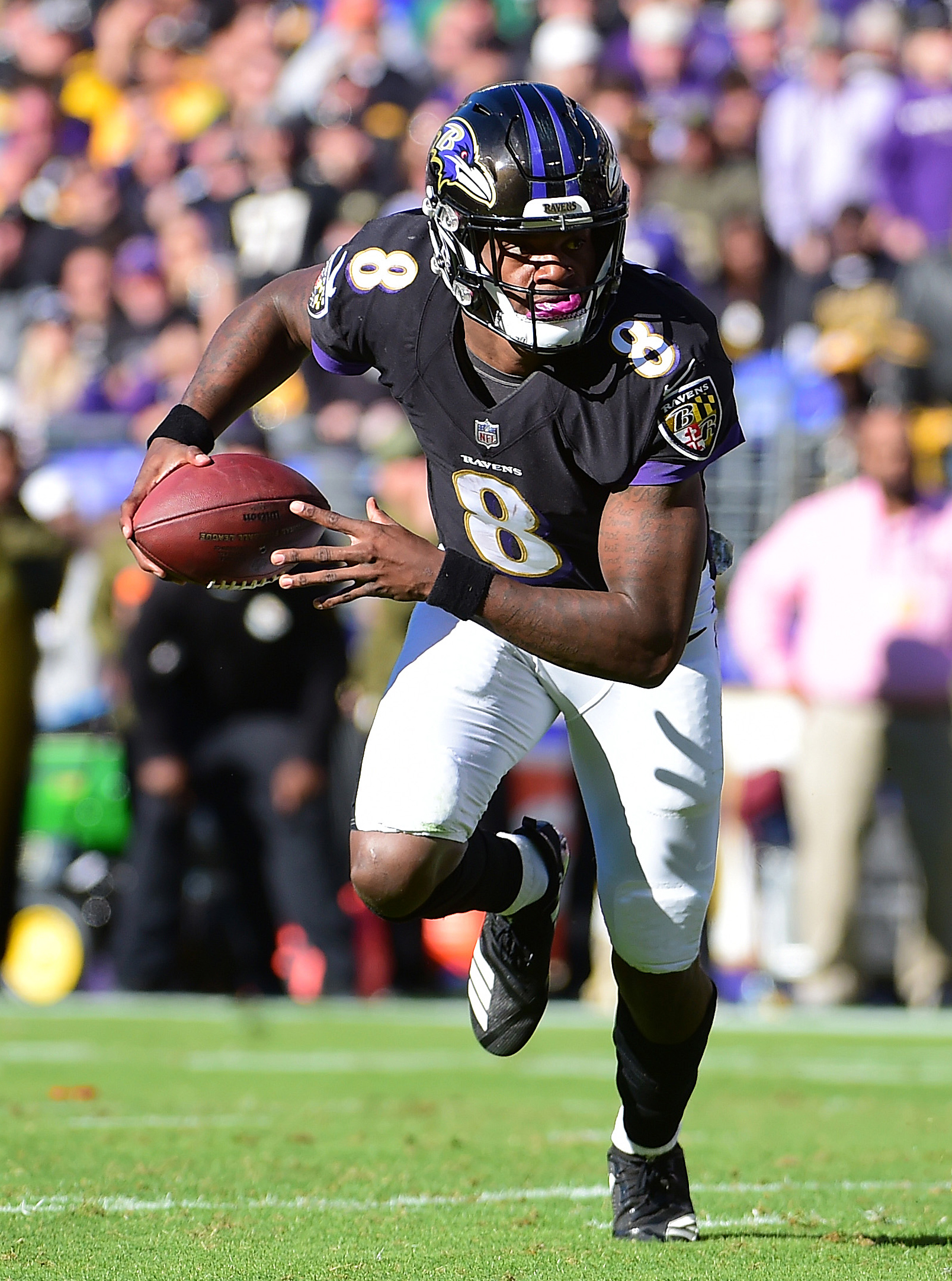 Baltimore Ravens QB Lamar Jackson has requested a trade after contract  negotiations stall - Baltimore Beatdown