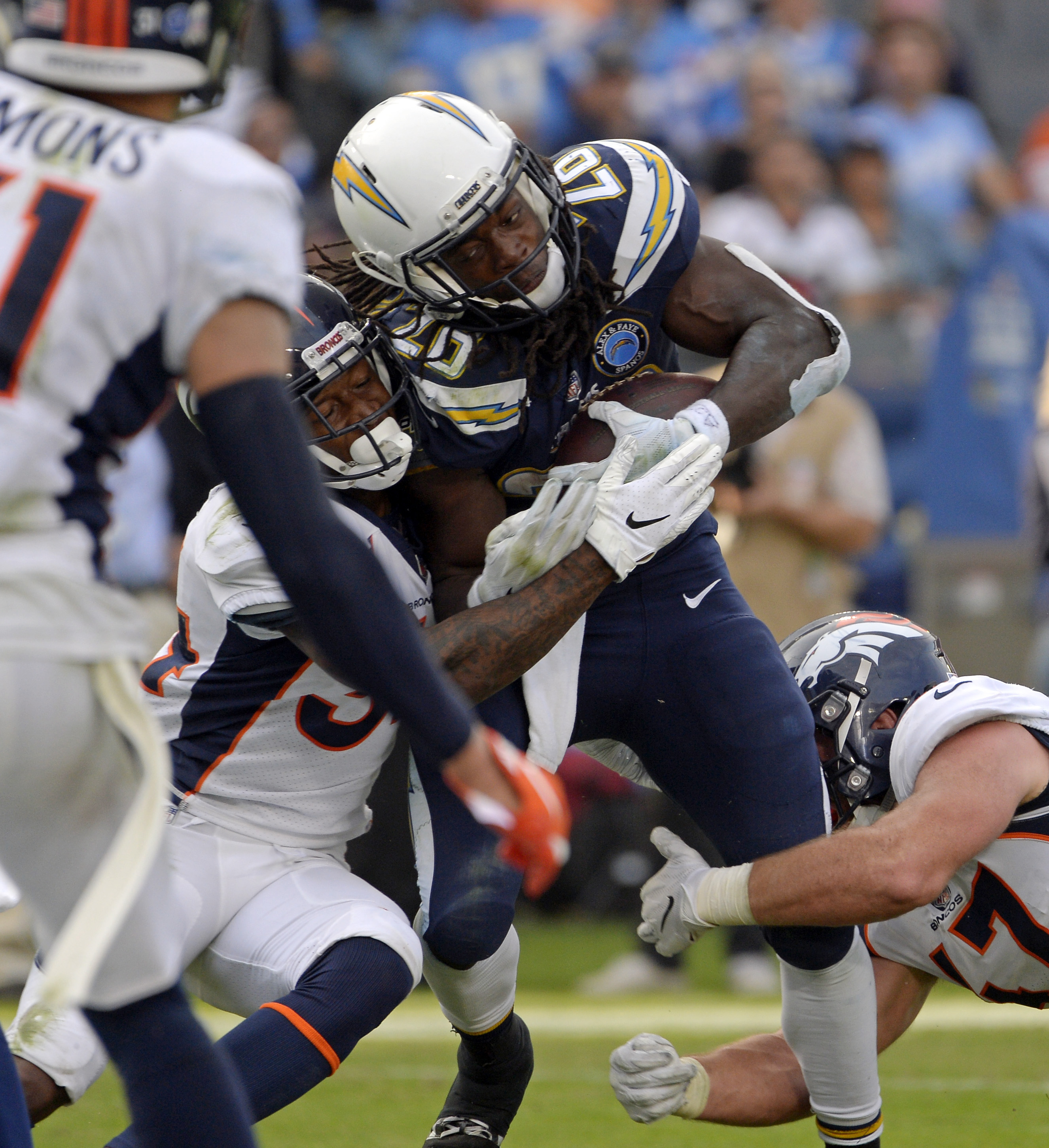 Chargers Melvin Gordon 2 3mm Apart