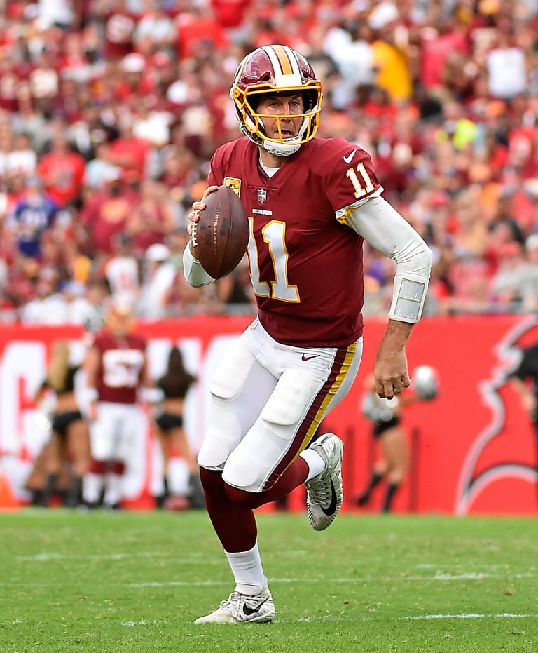 Redskins QB Alex Smith Breaks Tibia, Fibia