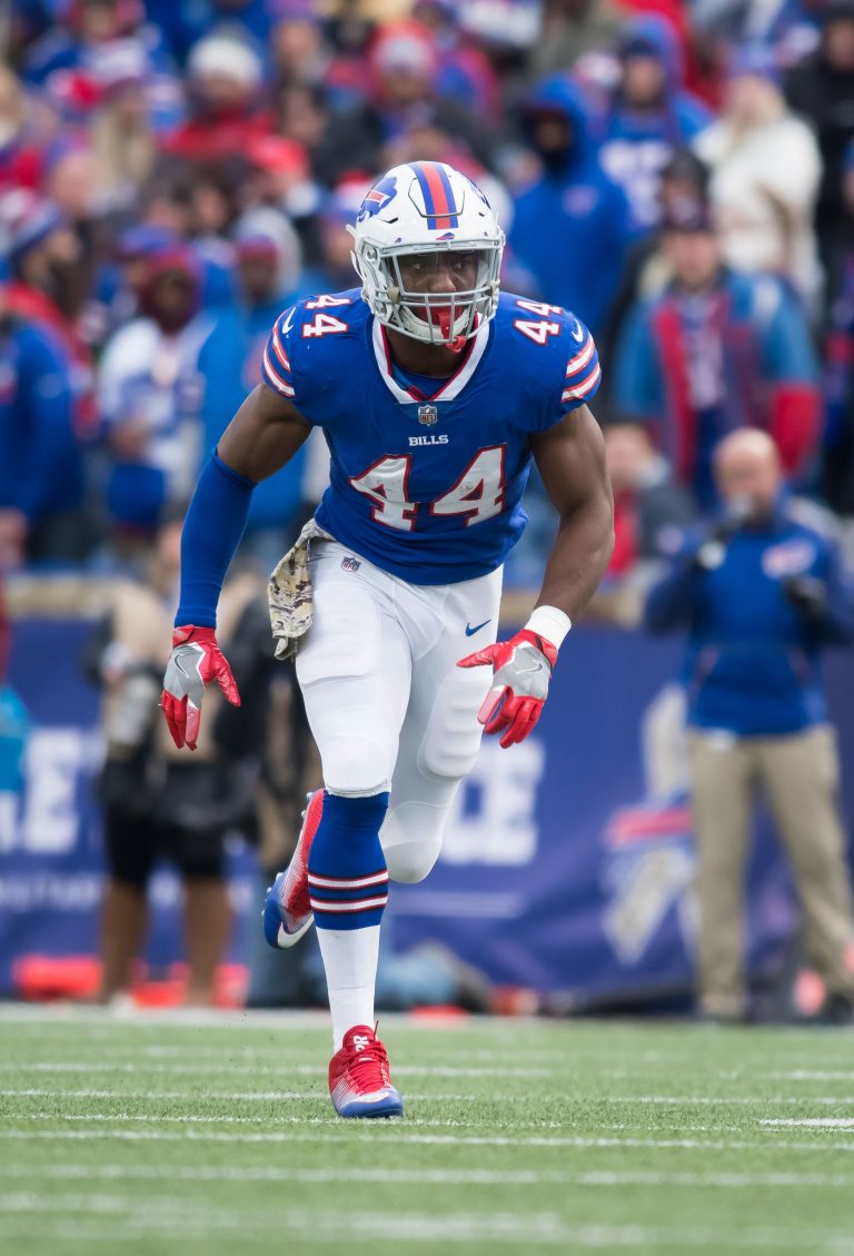 Bills Re-Sign LB Deon Lacey