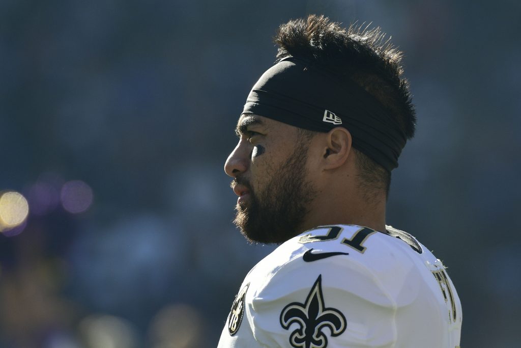 Bears sign former Saints, Chargers linebacker Manti Te'o to practice squad