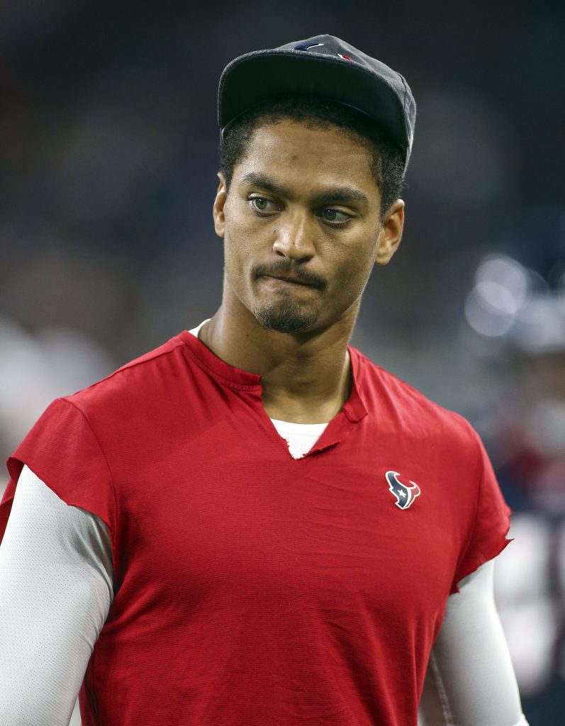 Titans CB Kevin Johnson To Retire