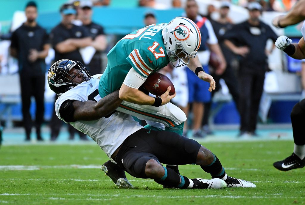 Jags LB Telvin Smith shines against Steelers