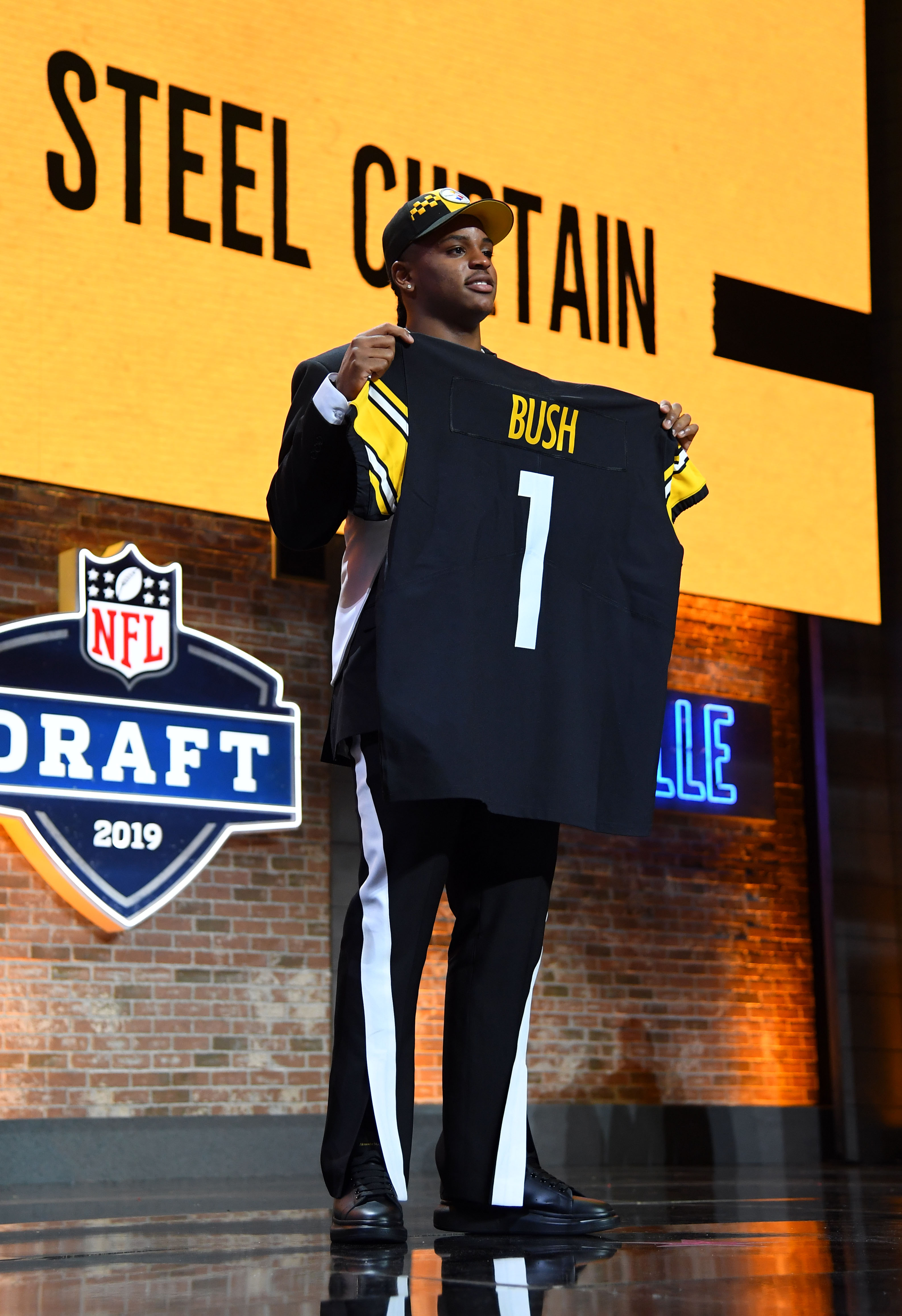 Don't expect baptism by fire for Steelers rookie Devin Bush