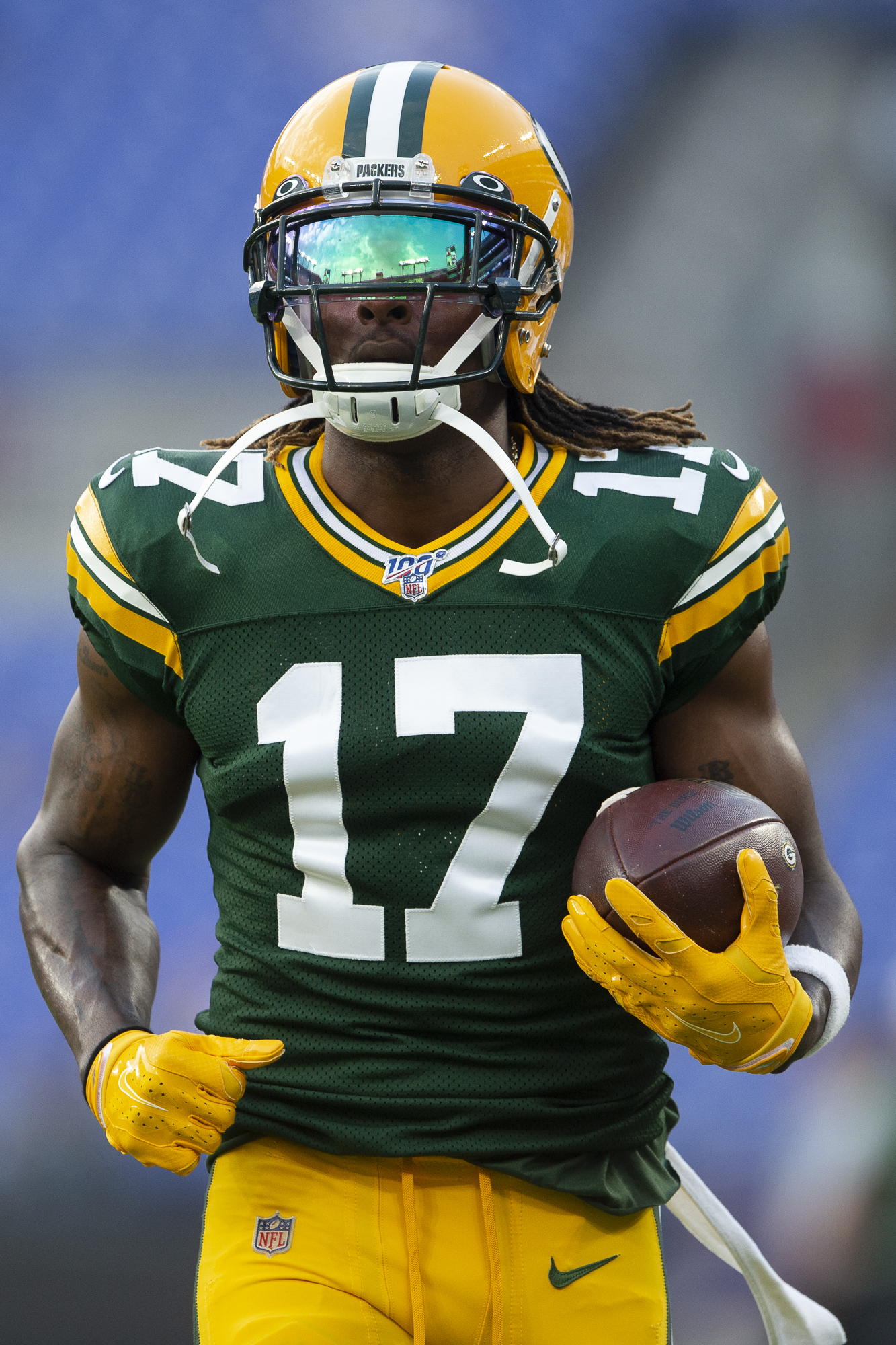 Raiders acquire Pro Bowl WR Davante Adams