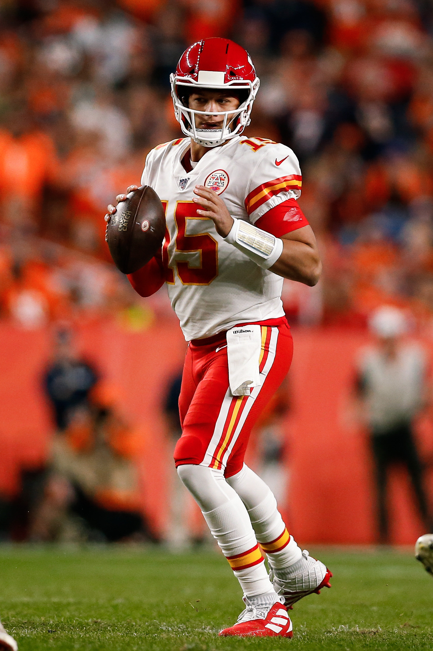 Chiefs Sign Patrick Mahomes To 10-Year Extension