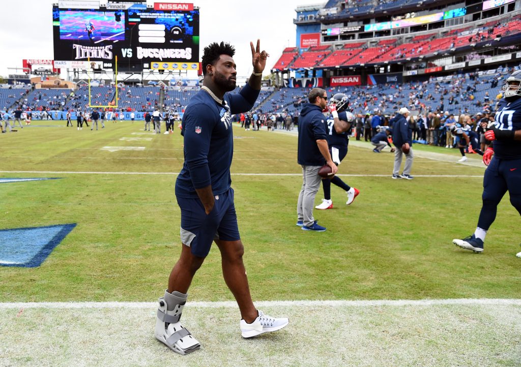 Titans' Delanie Walker returns to Pomona High to host annual youth